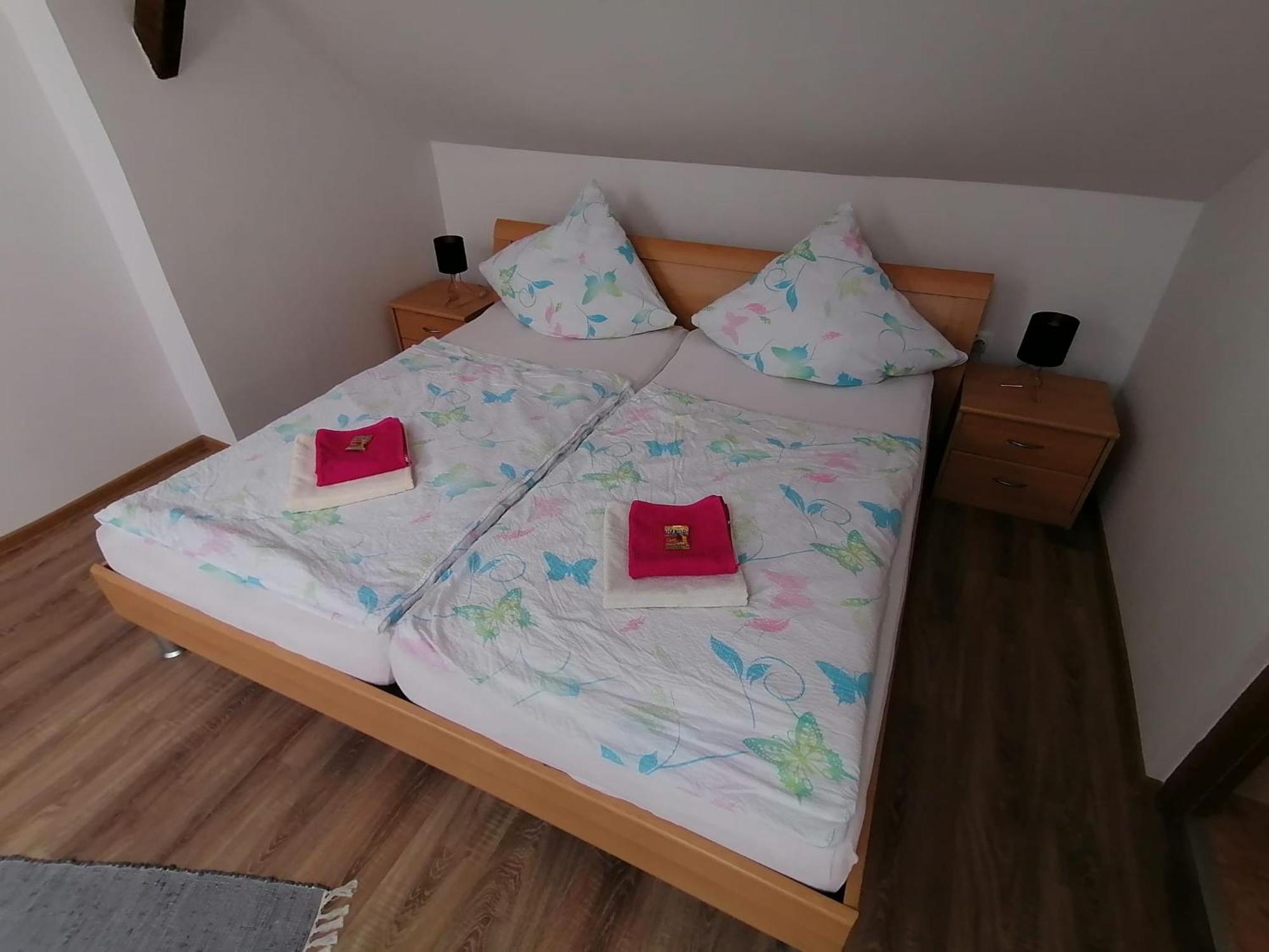 Hotel Casa Bunicii Sasca Montană Exteriér fotografie